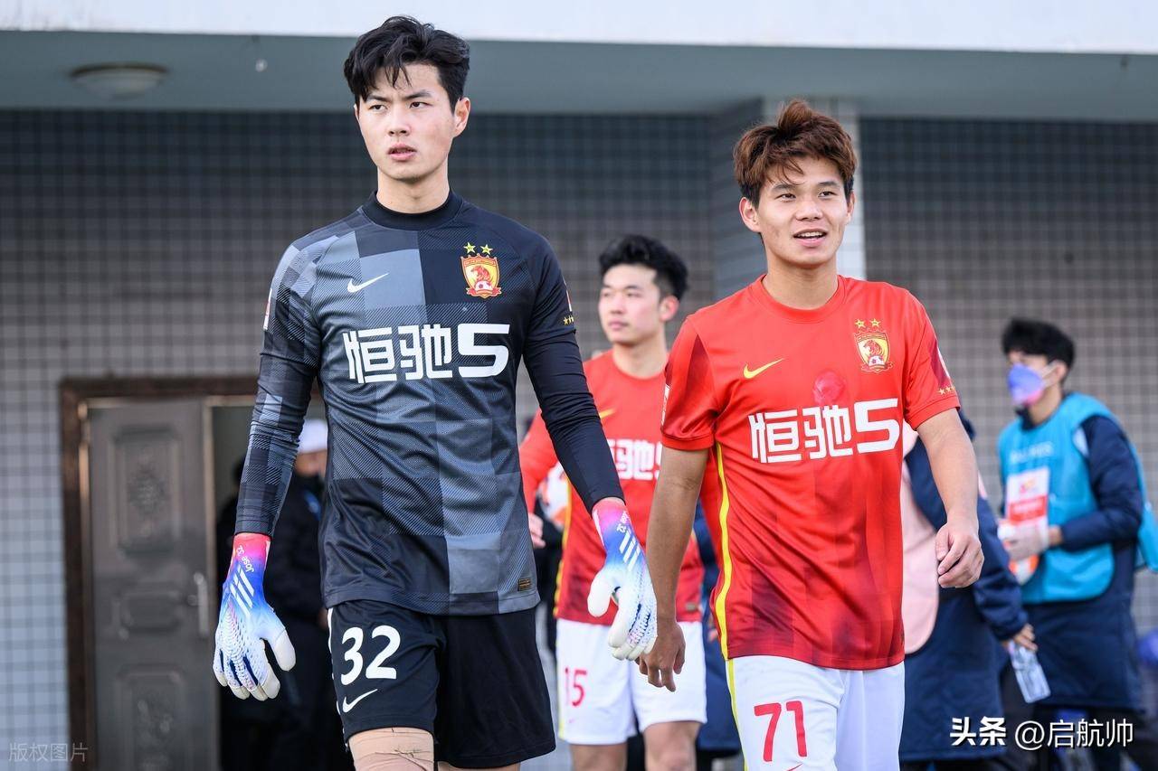 九游官方入口-今夜欧超杯传出新动向;广州队临场应变;管理层表态:管理层满意;控场能力受关注的简单介绍