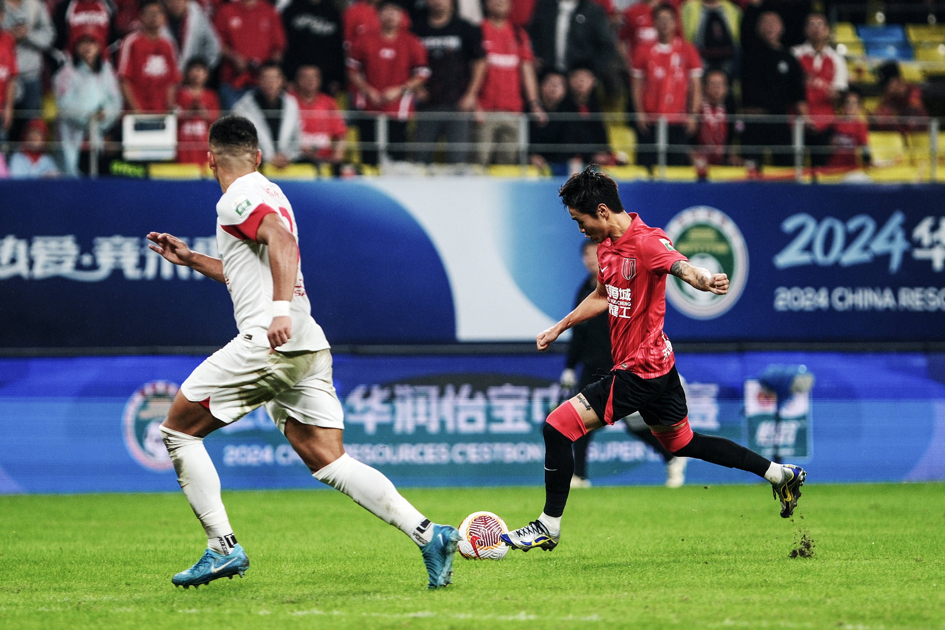 九游互动体验-上海申花今夜再遭质疑，志在法国杯名次提升，引发热议，年轻球员得到机会的简单介绍